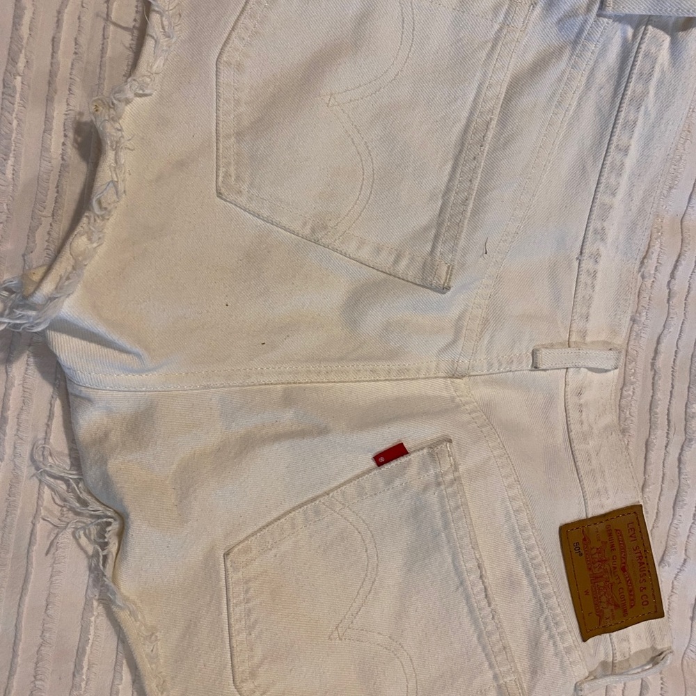 Levi’s 501 white jean shorts. Button up. - Picture 3 of 5